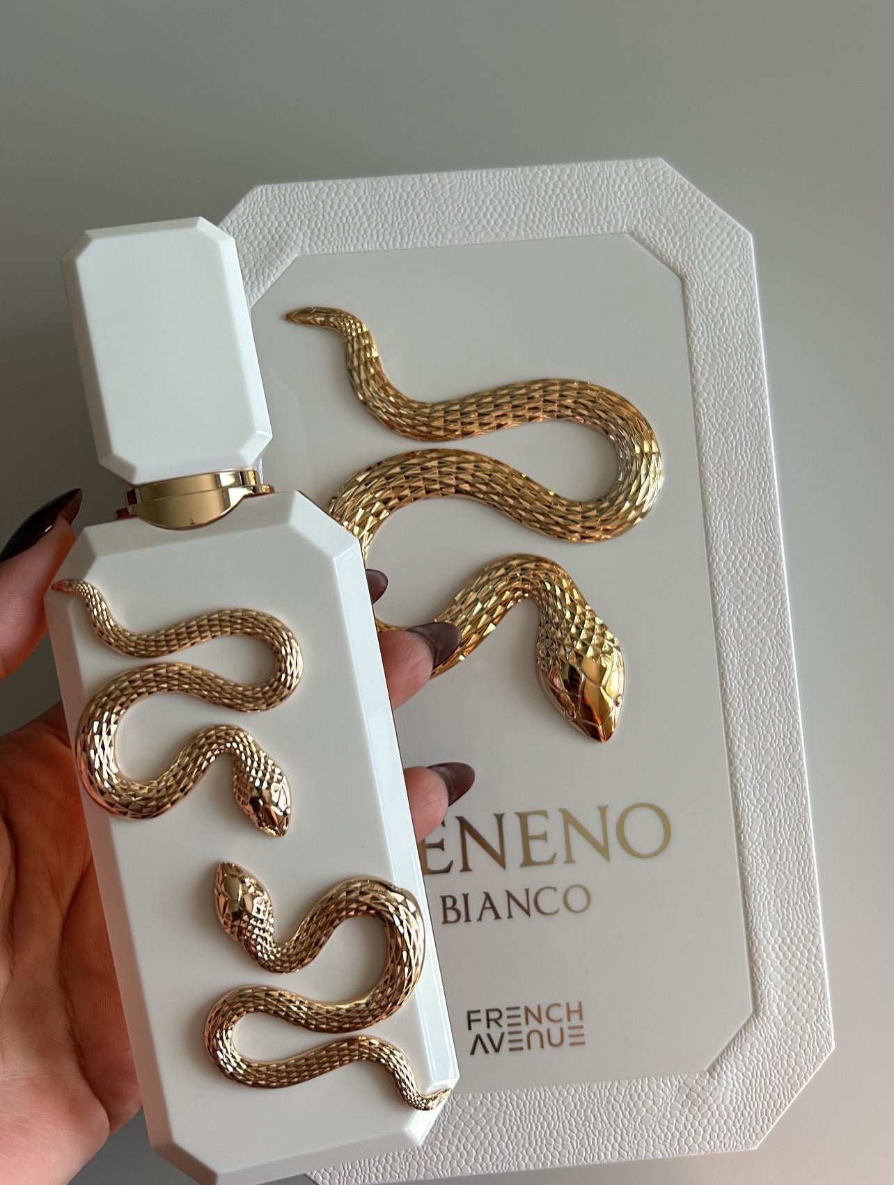Veneno Bianco by French Avenue